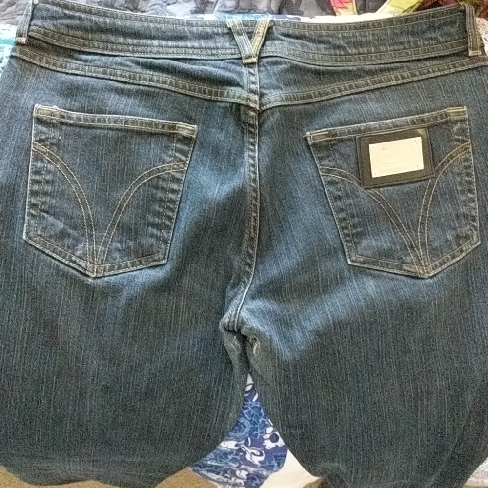 Loved DG jeans, cute fit, signs of west pictured